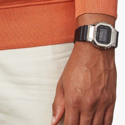 Reloj G-shock caballero GM-5600U-1